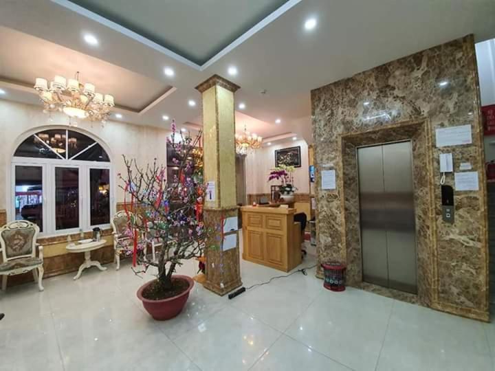 Bong Lua Vang Hotel Da Lat Eksteriør billede